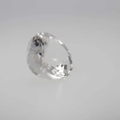 1.2ct Floral White Sapphire VVS Oval Shape (7.0x5.9x3.7 mm) Unheated gemstone from Sri Lanka