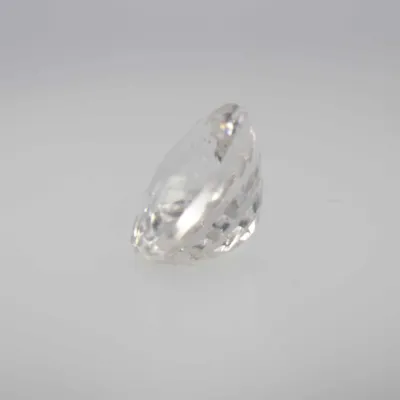 1.2ct Floral White Sapphire VVS Oval Shape (7.0x5.9x3.7 mm) Unheated gemstone from Sri Lanka
