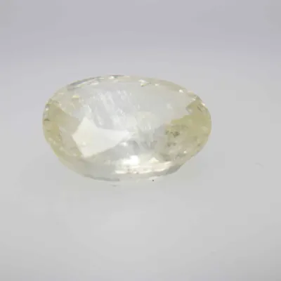 1.8ct Light Goldenrod Yellow Sapphire Vs1 Oval Shape (8.1x6.5x3.3 mm) Unheated gemstone from Sri Lanka