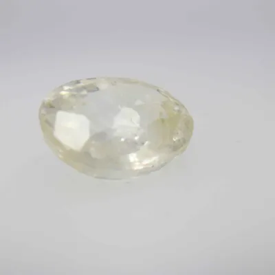 1.8ct Light Goldenrod Yellow Sapphire Vs1 Oval Shape (8.1x6.5x3.3 mm) Unheated gemstone from Sri Lanka
