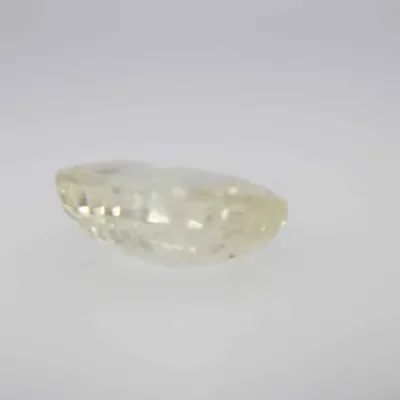 1.8ct Light Goldenrod Yellow Sapphire Vs1 Oval Shape (8.1x6.5x3.3 mm) Unheated gemstone from Sri Lanka