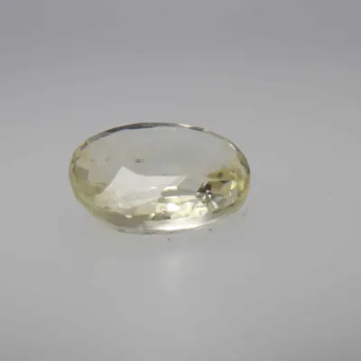 1.1ct Light Goldenrod Yellow Sapphire Vs1 Oval Shape (6.8x5.7x2.6 mm) Unheated gemstone from Sri Lanka