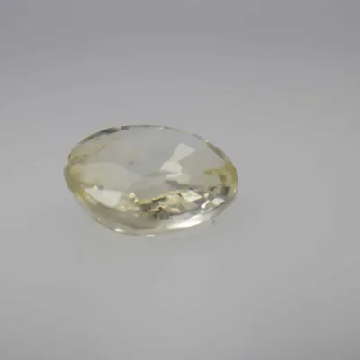 1.1ct Light Goldenrod Yellow Sapphire Vs1 Oval Shape (6.8x5.7x2.6 mm) Unheated gemstone from Sri Lanka