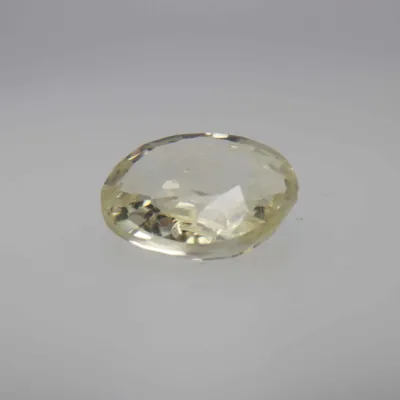 1.1ct Light Goldenrod Yellow Sapphire Vs1 Oval Shape (6.8x5.7x2.6 mm) Unheated gemstone from Sri Lanka