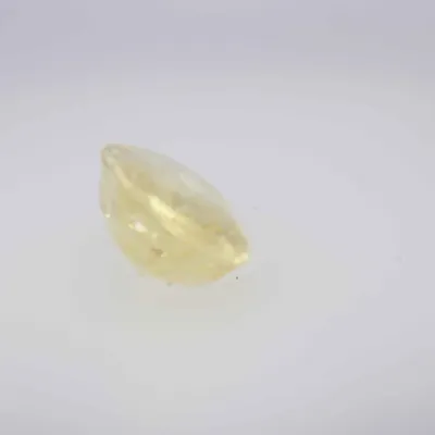 1.4ct Yellow Sapphire VVS1 Oval Shape (3.4x7.5x5.1 mm) Unheated gemstone from Sri Lanka