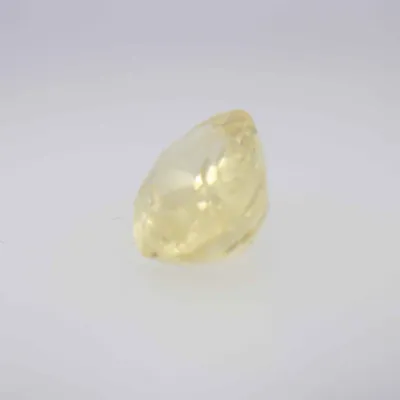 1.4ct Yellow Sapphire VVS1 Oval Shape (3.4x7.5x5.1 mm) Unheated gemstone from Sri Lanka