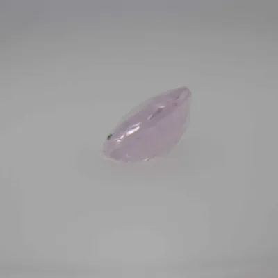 0.8ct Light Pink Sapphire Vs1 Oval Shape (6.2x5.2x2.7 mm) Unheated gemstone from Ceylon