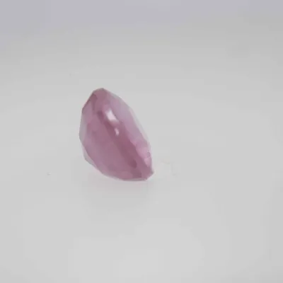 0.6ct Hot Pink Padparadscha VVS Oval Shape (5.2x4.6x3.1 mm) Unheated gemstone from Ceylon