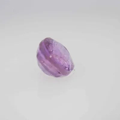 0.9ct Hot Pink Padparadscha VVS Oval Shape (5.8x4.8x3.5 mm) Unheated gemstone from Ceylon