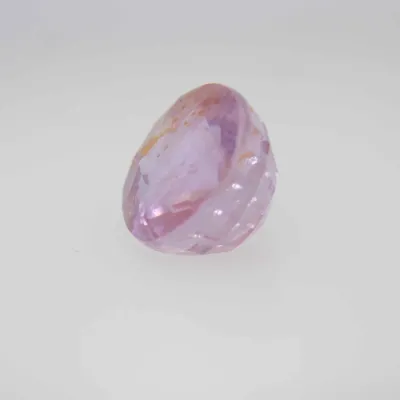1.6ct Light Pink Padparadscha Feather Oval Shape (6.6x5.9x4.2 mm) Unheated gemstone from Sri Lanka