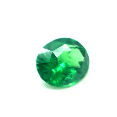 1.1ct Vivid Green Garnet VVS Oval Shape (6.91x5.91x3.82 mm) Unheated gemstone from Sri Lanka