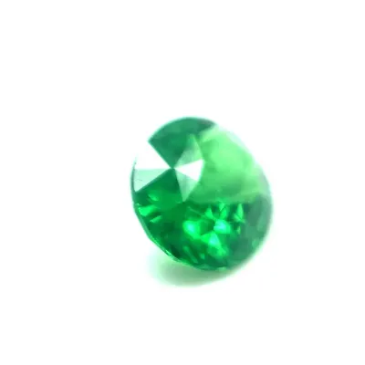 1.1ct Vivid Green Garnet VVS Oval Shape (6.91x5.91x3.82 mm) Unheated gemstone from Sri Lanka