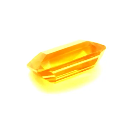 2.10ct Light green to Brownish Yellow Alexandrite Flawless (fl) Emerald Shape (8.76x5.83x3.93 mm) Unheated gemstone from Sri Lanka