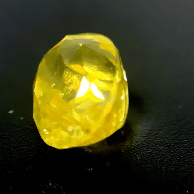3.7ct Yellow Sapphire SI2 Oval Shape (9.8x7.5x7.2 mm) UNHEATED gemstone