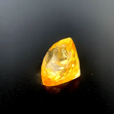 2.85ct Yellow Sapphire Vs Oval Shape (7.9x7.8x6.5 mm) UNHEATED gemstone