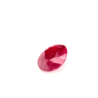 0.95ct Red Ruby Vs Oval Shape (6.8x5.7x2.5 mm) UNHEATED gemstone from Ceylon