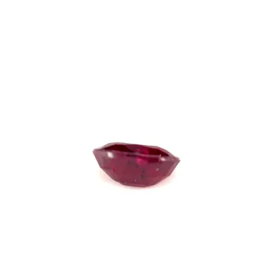 0.65ct Red Ruby Vs Oval Shape (5.7x4x2.7 mm) UNHEATED gemstone from Ceylon