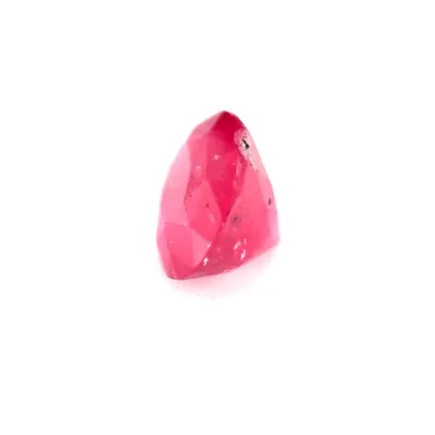 1.05ct Pinkish Red Ruby Vs Oval Shape (6.3x4.6x3.9 mm) UNHEATED gemstone from Ceylon