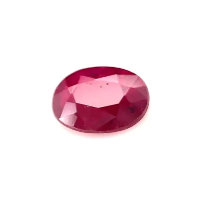 0.7ct Red Ruby Vs Oval Shape (6.6x4.9x2.1 mm) UNHEATED gemstone from Ceylon
